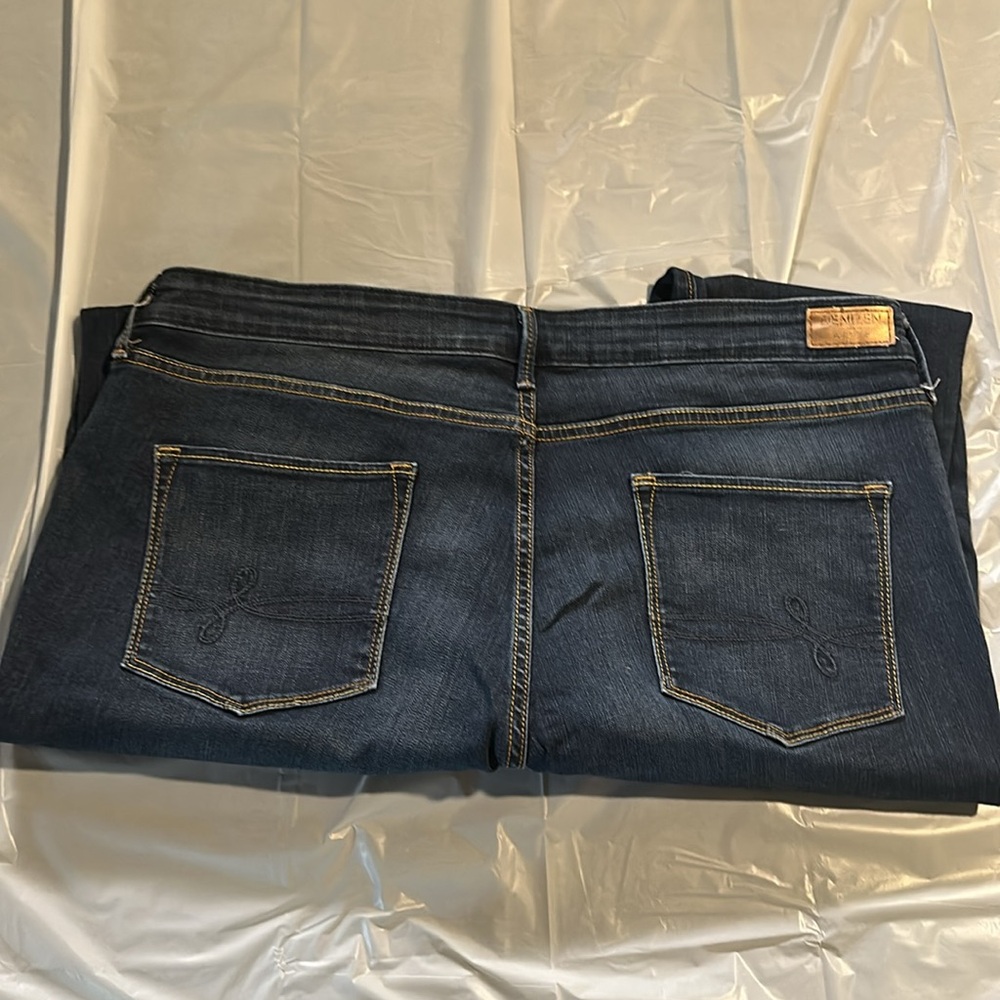 Denizen from Levi’s - Picture 2 of 3